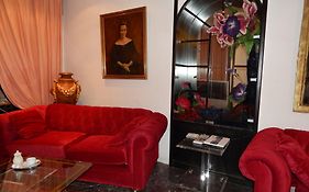 Hotel Montree